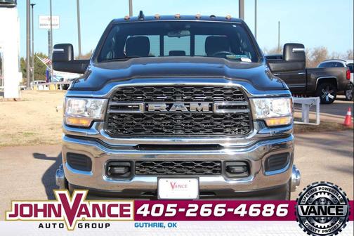 2024 RAM 3500 Tradesman Crew Cab 4x4 8' Box
