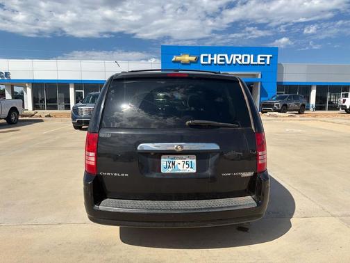 Brilliant Black Pearl 2009 Chrysler Town & Country Touring