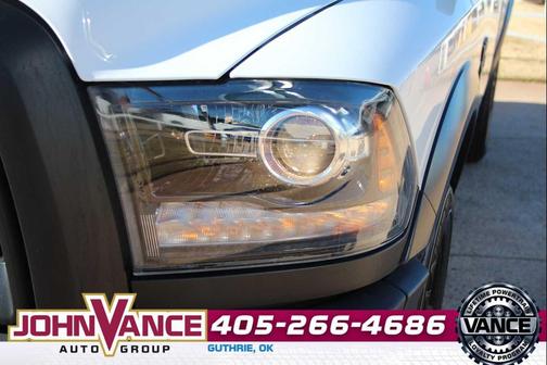 2024 RAM 1500 Classic Warlock Crew Cab 4x2 5'7' Box