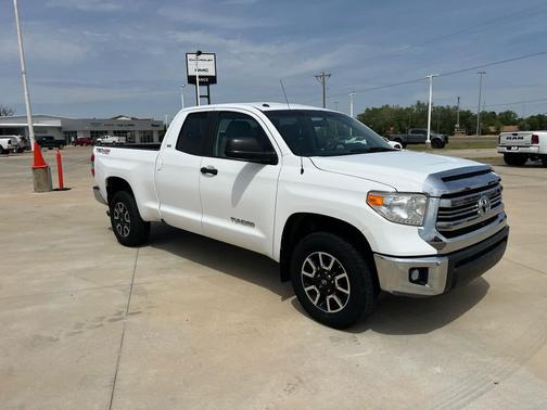 2016 Toyota Tundra SR5