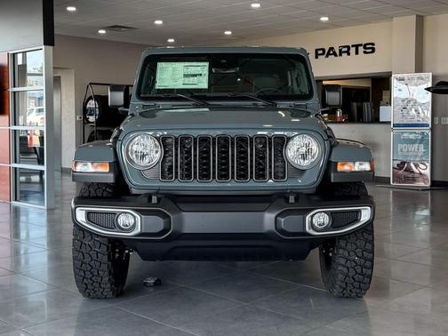 2025 Jeep Gladiator High Tide