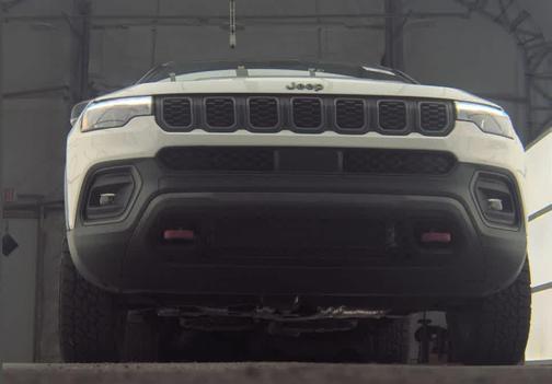 Bright White Clearcoat 2024 Jeep Compass Trailhawk