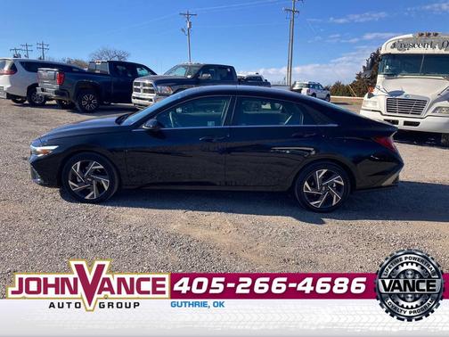 2025 Hyundai ELANTRA SEL