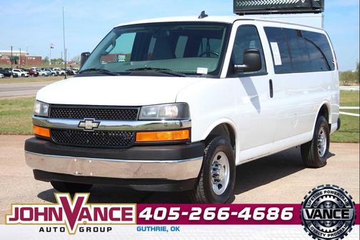 Summit White 2017 Chevrolet Express 2500 LT