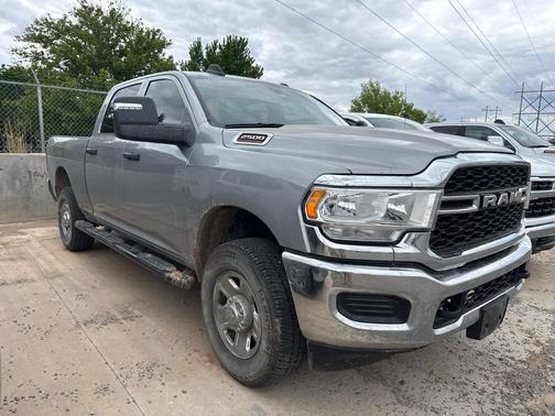 Billet Silver Metallic Clearcoat 2023 RAM 2500 Tradesman Crew Cab 4x4 6'4' Box