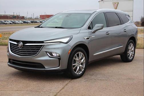 2023 Buick Enclave Essence AWD