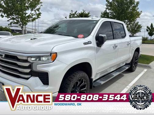 Iridescent Pearl Tricoat 2023 Chevrolet Silverado 1500 High Country