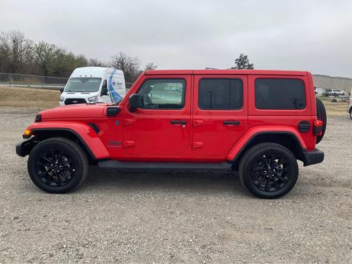 2025 Jeep Wrangler 4xe Sahara