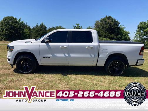 Bright White Clearcoat 2022 RAM 1500 Big Horn/Lone Star