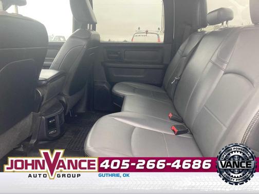 Bright White Clearcoat 2024 RAM 2500 Tradesman Crew Cab 4x4 8' Box