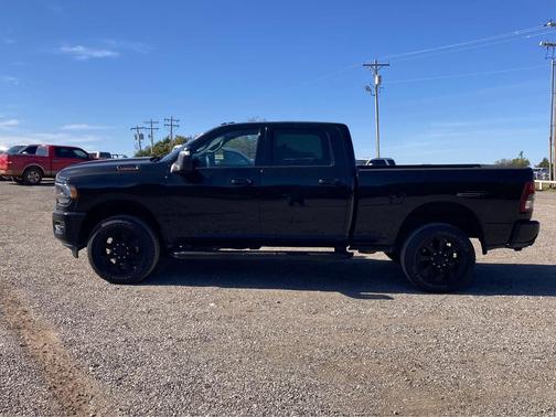 2024 RAM 2500 Big Horn Crew Cab 4x4 6'4' Box