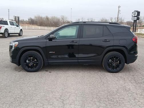2024 GMC Terrain AWD AT4