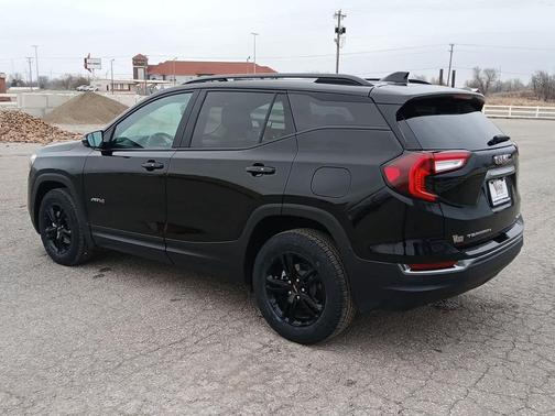 2024 GMC Terrain AWD AT4