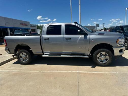2019 RAM 2500 Tradesman Crew Cab 4x4 6'4' Box