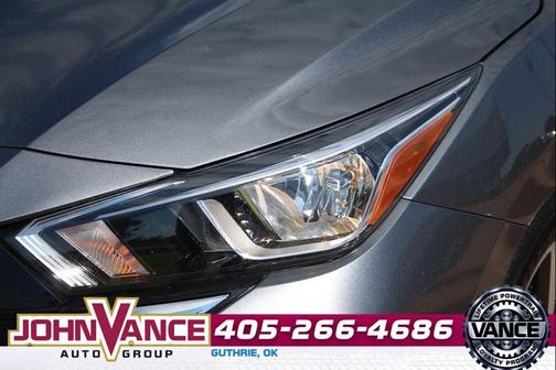 Gun Metallic 2024 Nissan Versa 1.6 SV