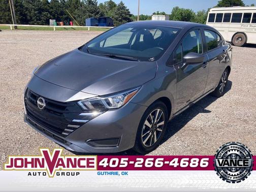 Gun Metallic 2024 Nissan Versa 1.6 SV