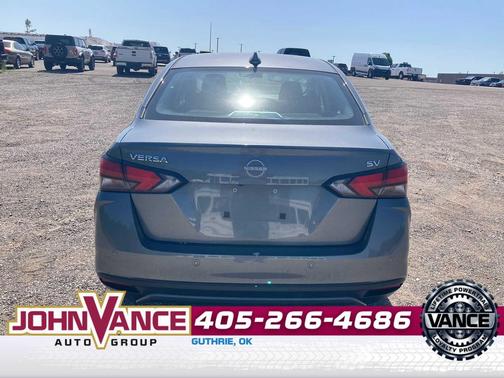 Gun Metallic 2024 Nissan Versa 1.6 SV