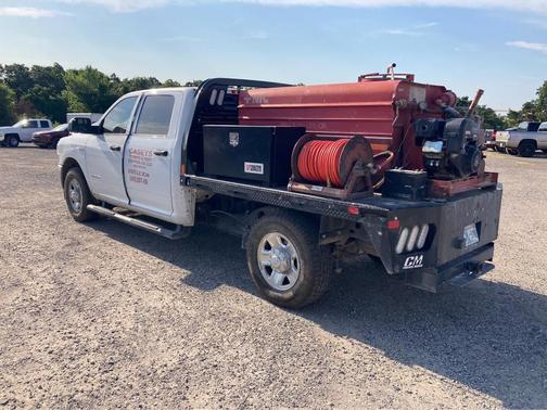 2021 RAM 2500 Tradesman Crew Cab 4x2 8' Box