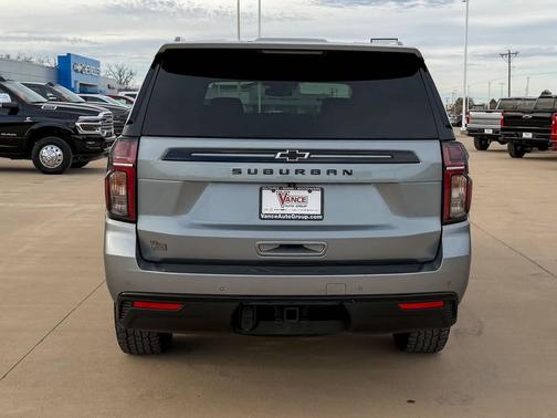 2023 Chevrolet Suburban 4WD Z71