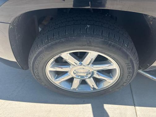 Onyx Black 2010 GMC Yukon XL Denali