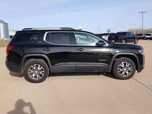 2023 GMC Acadia FWD SLE