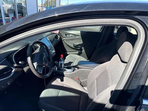 2020 Chevrolet Malibu FWD RS