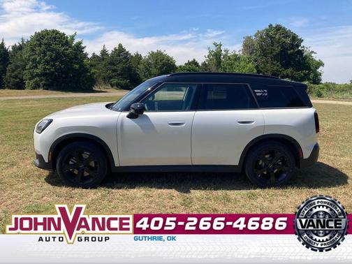 Nanuq White Metallic 2026 MINI Countryman Cooper S ALL4