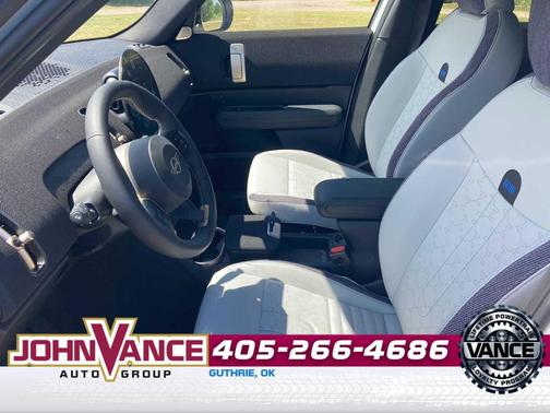 Nanuq White Metallic 2026 MINI Countryman Cooper S ALL4