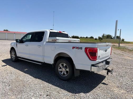 Oxford White 2023 Ford F-150 XLT