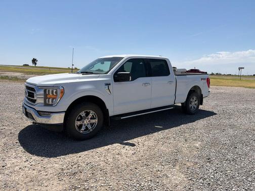 Oxford White 2023 Ford F-150 XLT