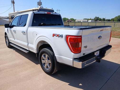 Oxford White 2023 Ford F-150 XLT