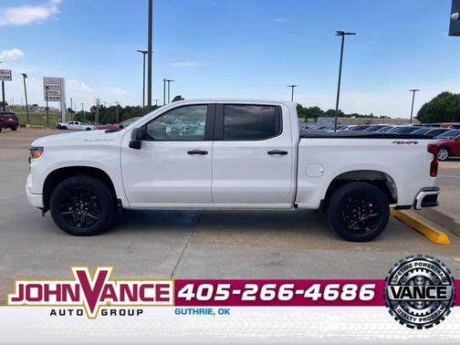 Summit White 2023 Chevrolet Silverado 1500 Custom
