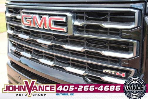 Onyx Black 2024 GMC Sierra 2500 AT4