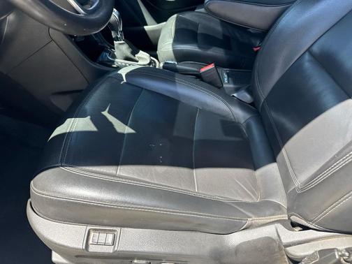 Ebony Twilight Metallic 2017 Buick Encore Essence