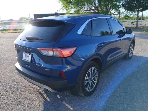 2022 Ford Escape SEL