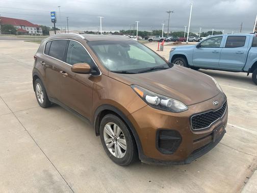 Burnished Copper 2017 Kia Sportage LX