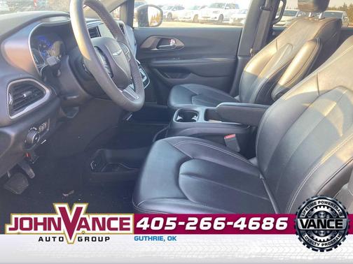 2025 Chrysler Pacifica L