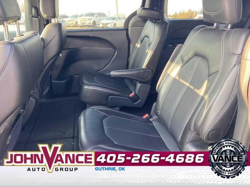 2025 Chrysler Pacifica L