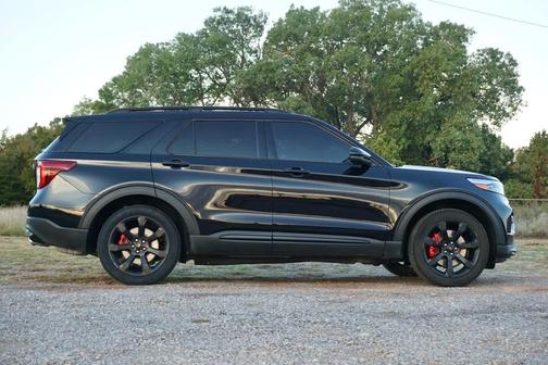Agate Black Metallic 2023 Ford Explorer ST