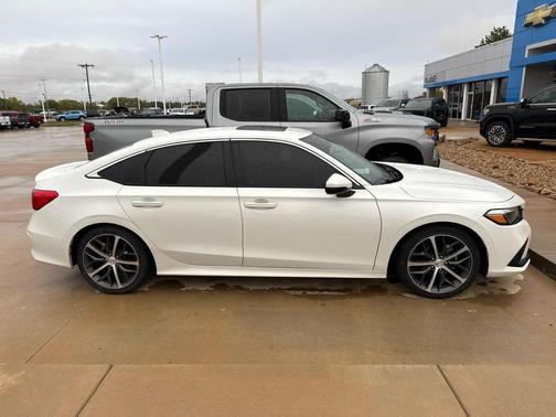 2022 Honda Civic Touring