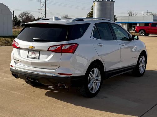 2020 Chevrolet Equinox Premier w/2LZ
