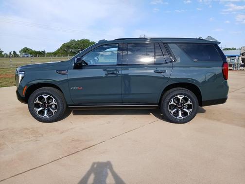 Midnight Pine 2026 GMC Yukon 4WD AT4