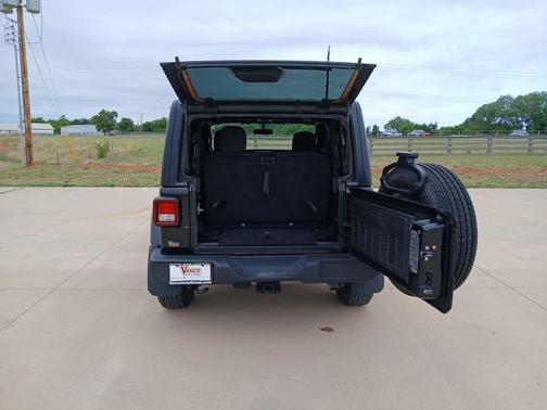 Black Clearcoat 2022 Jeep Wrangler Sport S