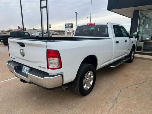 2024 RAM 3500 Big Horn Crew Cab 4x4 8' Box