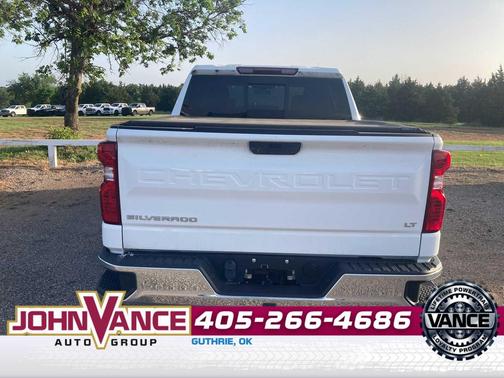 Summit White 2021 Chevrolet Silverado 1500 LT