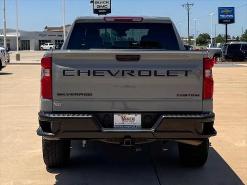 2024 Chevrolet Silverado 1500 Custom Trail Boss