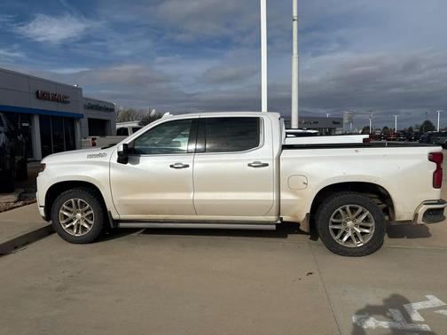 2022 Chevrolet Silverado 1500 High Country