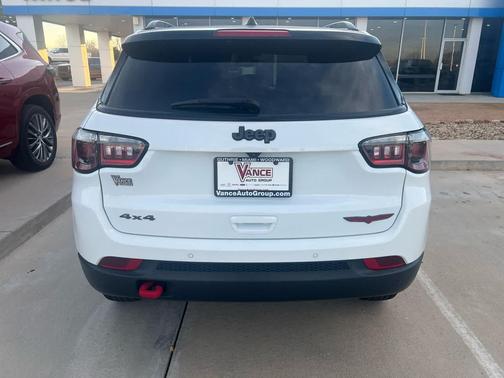 2024 Jeep Compass Trailhawk