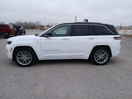 2022 Jeep Grand Cherokee 4xe Summit