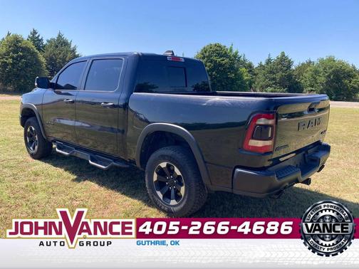 Diamond Black Crystal Pearlcoat 2021 RAM 1500 Rebel